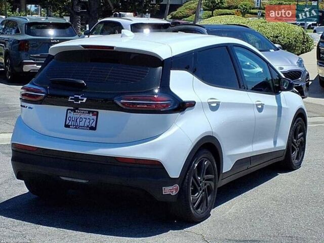 Белый Шевроле Bolt EV, объемом двигателя 0 л и пробегом 43 тыс. км за 5300 $, фото 3 на Automoto.ua