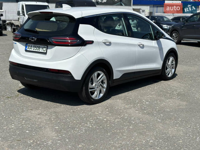 Белый Шевроле Bolt EV, объемом двигателя 0 л и пробегом 29 тыс. км за 19500 $, фото 4 на Automoto.ua