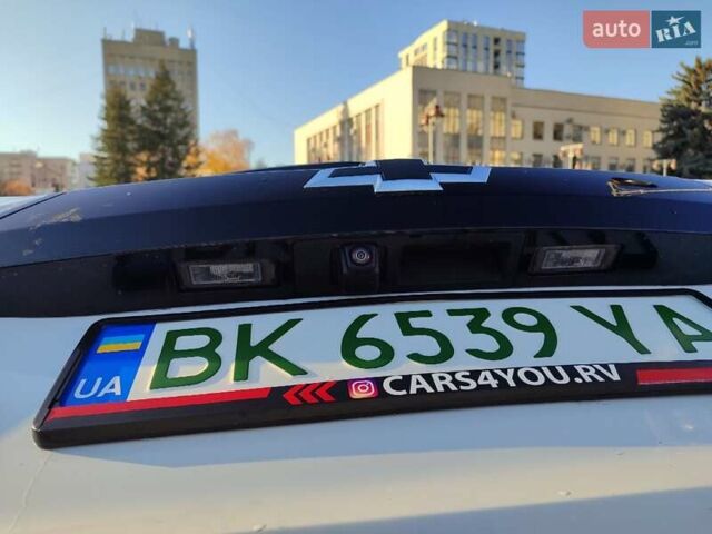 Белый Шевроле Bolt EV, объемом двигателя 0 л и пробегом 15 тыс. км за 18899 $, фото 23 на Automoto.ua