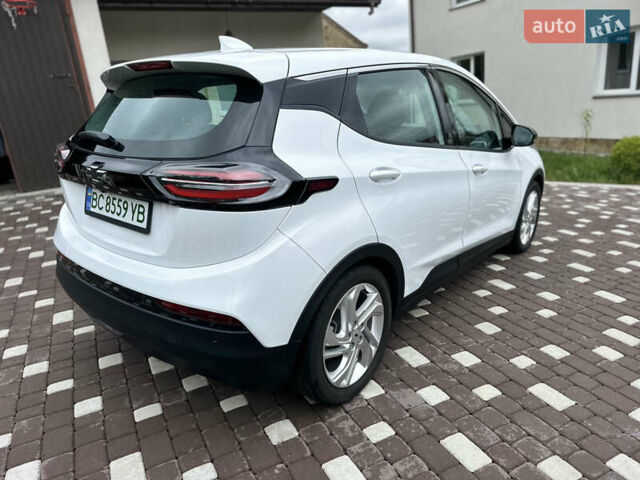 Белый Шевроле Bolt EV, объемом двигателя 0 л и пробегом 33 тыс. км за 17200 $, фото 9 на Automoto.ua