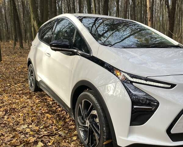 Білий Шевроле Bolt EV, об'ємом двигуна 0 л та пробігом 26 тис. км за 18500 $, фото 11 на Automoto.ua