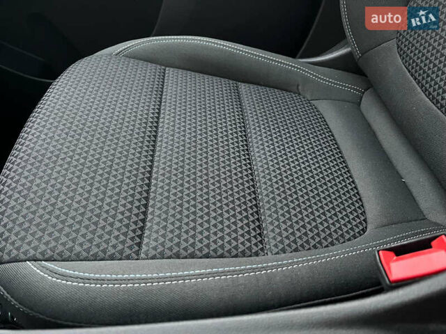 Белый Шевроле Bolt EV, объемом двигателя 0 л и пробегом 16 тыс. км за 18500 $, фото 22 на Automoto.ua