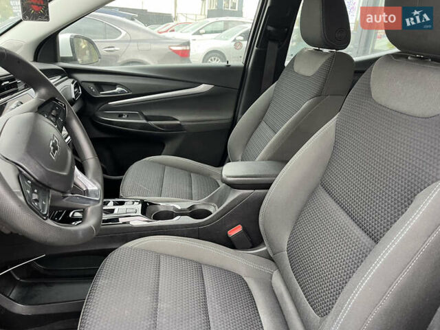 Белый Шевроле Bolt EV, объемом двигателя 0 л и пробегом 154 тыс. км за 15700 $, фото 11 на Automoto.ua