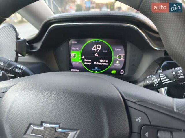 Белый Шевроле Bolt EV, объемом двигателя 0 л и пробегом 52 тыс. км за 17700 $, фото 2 на Automoto.ua