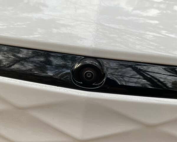 Білий Шевроле Bolt EV, об'ємом двигуна 0 л та пробігом 26 тис. км за 18500 $, фото 15 на Automoto.ua