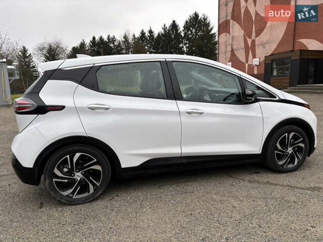 Белый Шевроле Bolt EV, объемом двигателя 0 л и пробегом 37 тыс. км за 18950 $, фото 15 на Automoto.ua