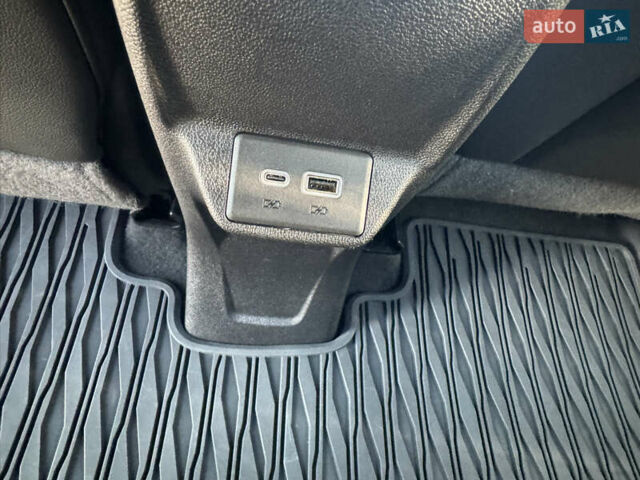 Білий Шевроле Bolt EV, об'ємом двигуна 0 л та пробігом 13 тис. км за 18350 $, фото 3 на Automoto.ua