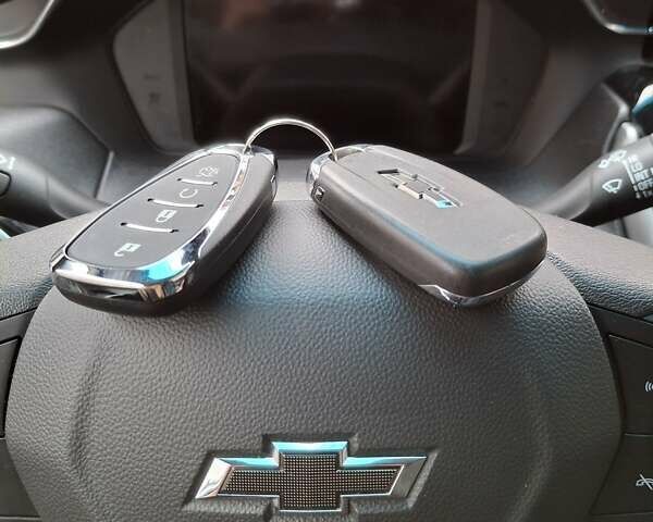 Білий Шевроле Bolt EV, об'ємом двигуна 0 л та пробігом 38 тис. км за 20200 $, фото 14 на Automoto.ua
