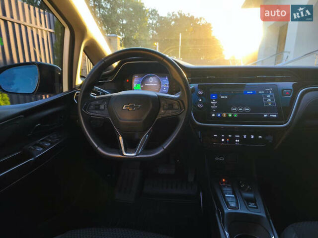 Білий Шевроле Bolt EV, об'ємом двигуна 0 л та пробігом 64 тис. км за 16700 $, фото 6 на Automoto.ua