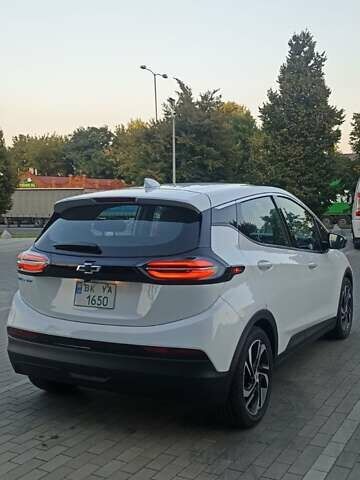 Белый Шевроле Bolt EV, объемом двигателя 0 л и пробегом 7 тыс. км за 22500 $, фото 7 на Automoto.ua