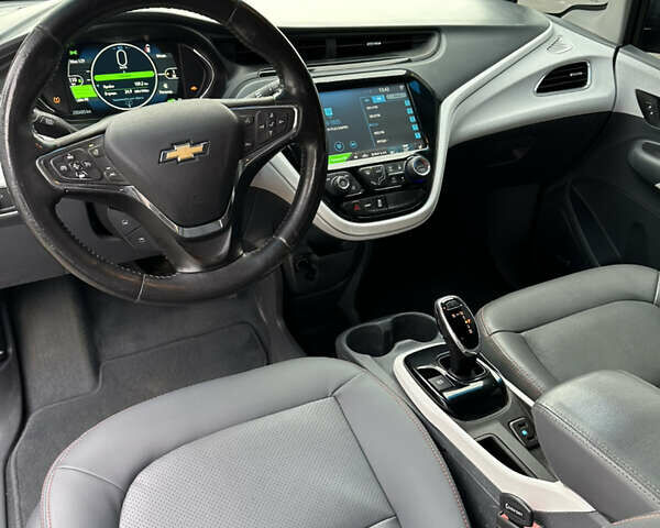 Черный Шевроле Bolt EV, объемом двигателя 0 л и пробегом 200 тыс. км за 12900 $, фото 8 на Automoto.ua
