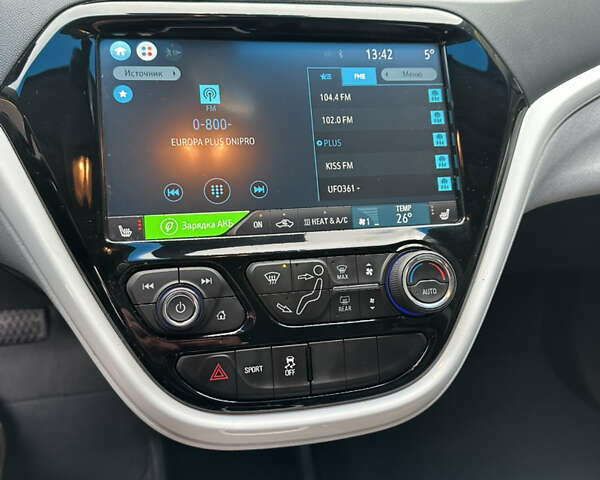 Черный Шевроле Bolt EV, объемом двигателя 0 л и пробегом 200 тыс. км за 12900 $, фото 11 на Automoto.ua