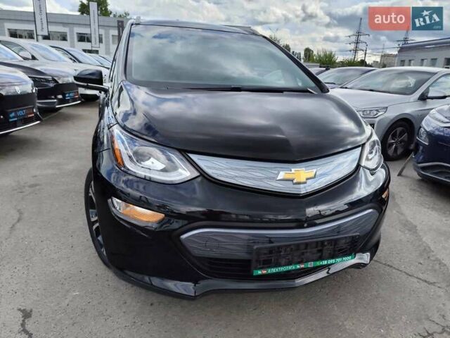 Черный Шевроле Bolt EV, объемом двигателя 0 л и пробегом 64 тыс. км за 14999 $, фото 1 на Automoto.ua
