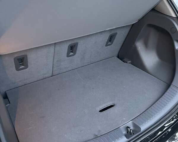 Черный Шевроле Bolt EV, объемом двигателя 0 л и пробегом 99 тыс. км за 13500 $, фото 10 на Automoto.ua