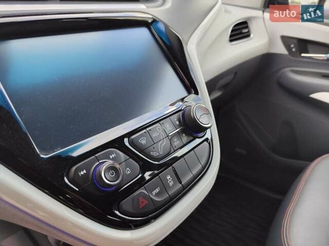 Черный Шевроле Bolt EV, объемом двигателя 0 л и пробегом 64 тыс. км за 14999 $, фото 54 на Automoto.ua