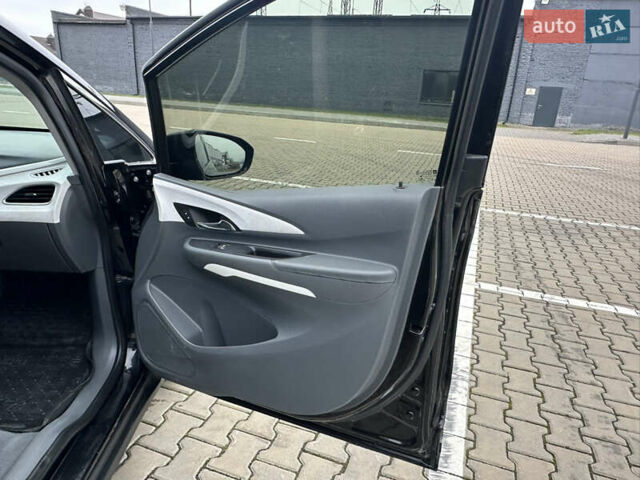 Черный Шевроле Bolt EV, объемом двигателя 0 л и пробегом 180 тыс. км за 11800 $, фото 27 на Automoto.ua