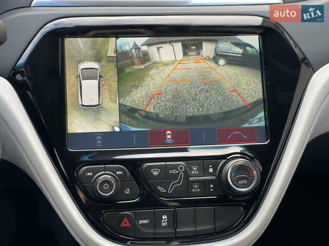 Черный Шевроле Bolt EV, объемом двигателя 0 л и пробегом 166 тыс. км за 15800 $, фото 42 на Automoto.ua