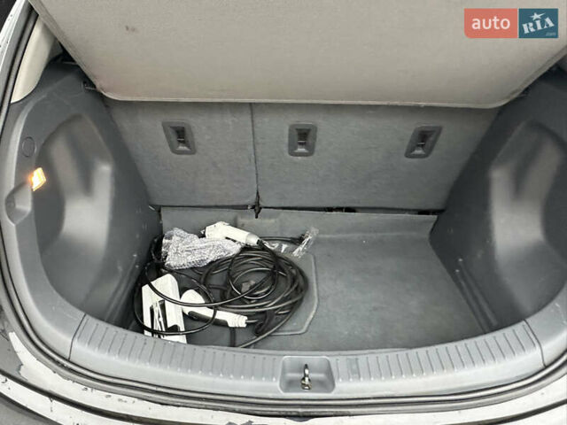 Черный Шевроле Bolt EV, объемом двигателя 0 л и пробегом 180 тыс. км за 11800 $, фото 23 на Automoto.ua