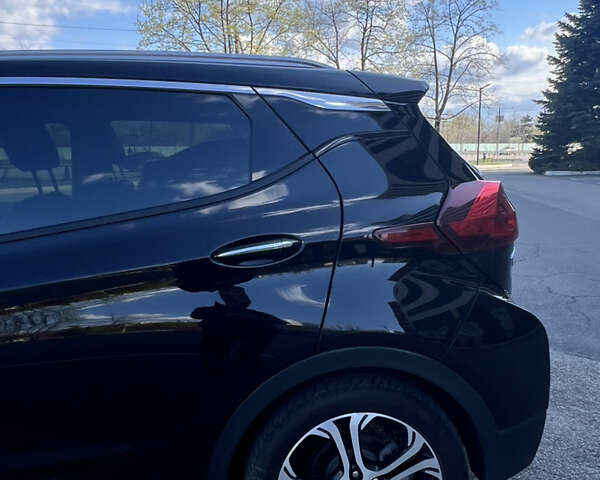 Черный Шевроле Bolt EV, объемом двигателя 0 л и пробегом 137 тыс. км за 12900 $, фото 7 на Automoto.ua