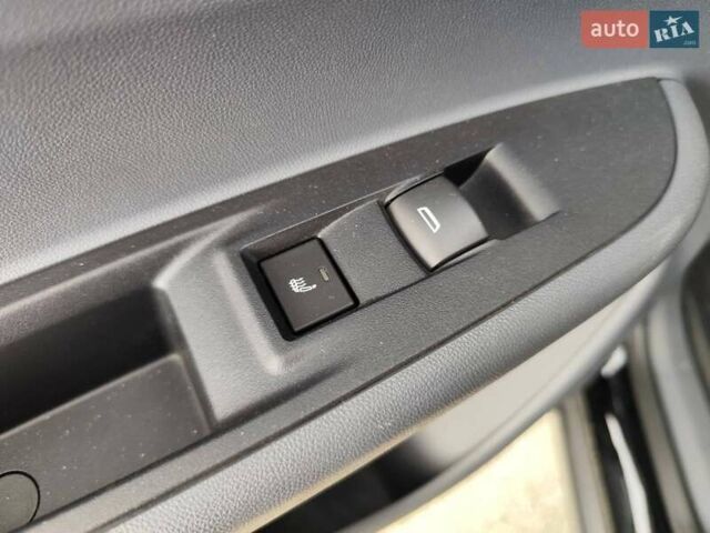 Черный Шевроле Bolt EV, объемом двигателя 0 л и пробегом 64 тыс. км за 14999 $, фото 32 на Automoto.ua