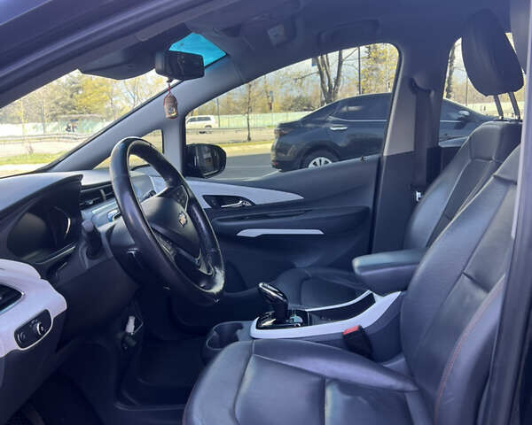 Черный Шевроле Bolt EV, объемом двигателя 0 л и пробегом 137 тыс. км за 12900 $, фото 2 на Automoto.ua