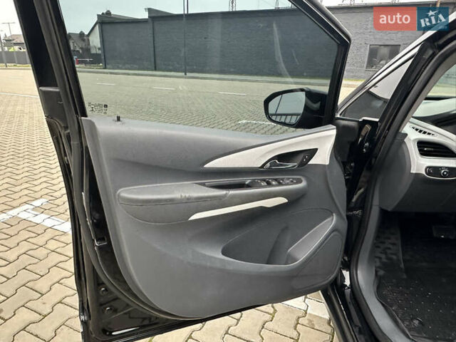Черный Шевроле Bolt EV, объемом двигателя 0 л и пробегом 180 тыс. км за 11800 $, фото 25 на Automoto.ua