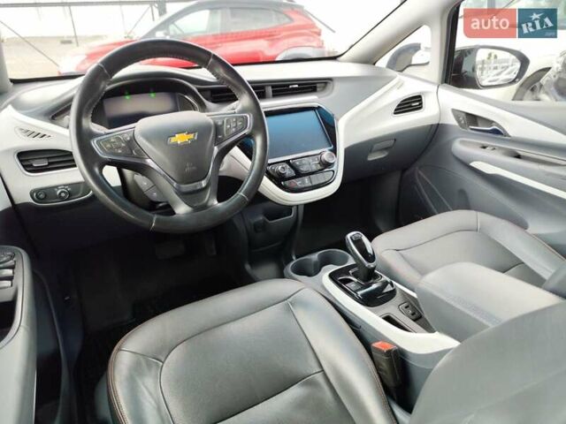Черный Шевроле Bolt EV, объемом двигателя 0 л и пробегом 64 тыс. км за 14999 $, фото 30 на Automoto.ua