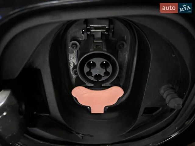 Черный Шевроле Bolt EV, объемом двигателя 0 л и пробегом 82 тыс. км за 12900 $, фото 9 на Automoto.ua