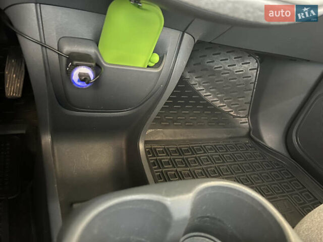 Черный Шевроле Bolt EV, объемом двигателя 0 л и пробегом 80 тыс. км за 15200 $, фото 48 на Automoto.ua