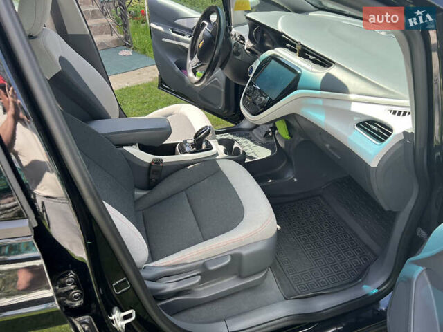 Черный Шевроле Bolt EV, объемом двигателя 0 л и пробегом 80 тыс. км за 15200 $, фото 18 на Automoto.ua