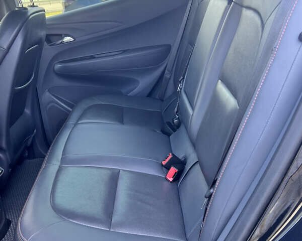 Черный Шевроле Bolt EV, объемом двигателя 0 л и пробегом 137 тыс. км за 12900 $, фото 4 на Automoto.ua