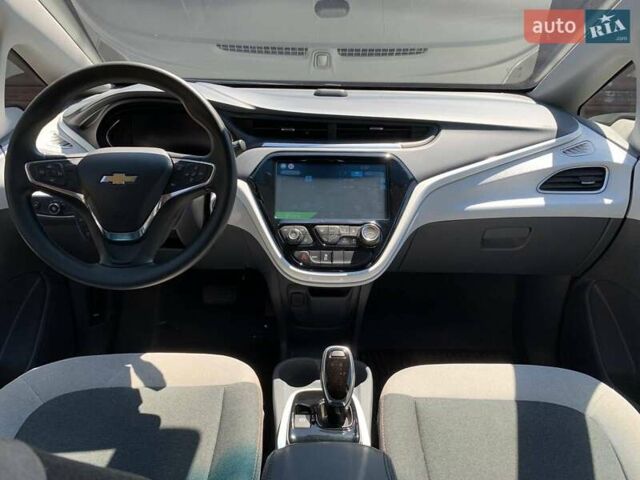 Черный Шевроле Bolt EV, объемом двигателя 0 л и пробегом 75 тыс. км за 18500 $, фото 7 на Automoto.ua