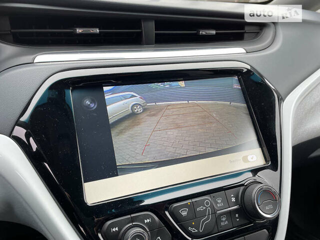 Черный Шевроле Bolt EV, объемом двигателя 0 л и пробегом 94 тыс. км за 21900 $, фото 61 на Automoto.ua