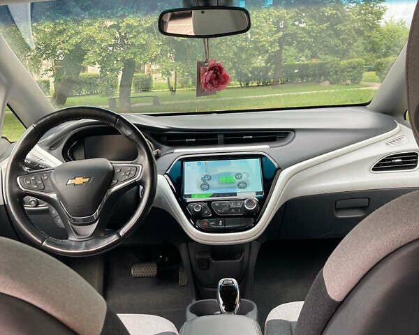 Черный Шевроле Bolt EV, объемом двигателя 0 л и пробегом 75 тыс. км за 13000 $, фото 5 на Automoto.ua