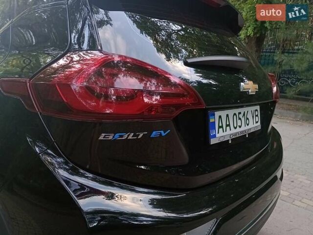 Черный Шевроле Bolt EV, объемом двигателя 0 л и пробегом 116 тыс. км за 13999 $, фото 17 на Automoto.ua