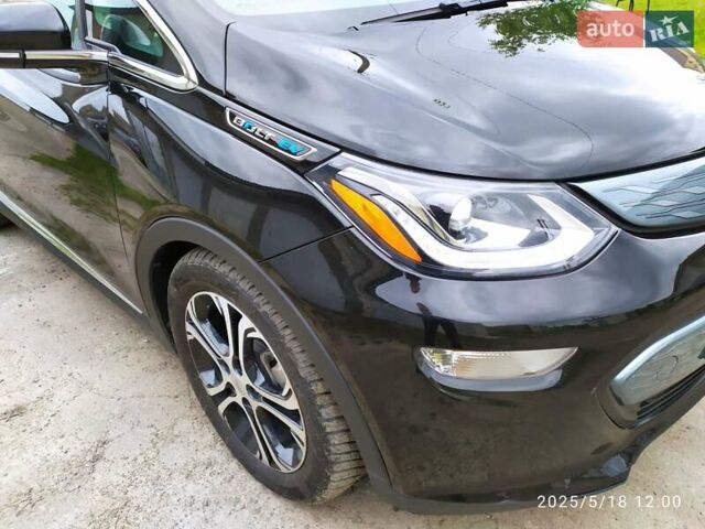 Черный Шевроле Bolt EV, объемом двигателя 0 л и пробегом 93 тыс. км за 14100 $, фото 74 на Automoto.ua