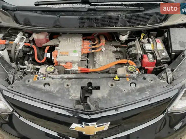 Черный Шевроле Bolt EV, объемом двигателя 0 л и пробегом 128 тыс. км за 14900 $, фото 2 на Automoto.ua