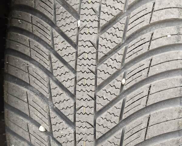 Черный Шевроле Bolt EV, объемом двигателя 0 л и пробегом 93 тыс. км за 14100 $, фото 41 на Automoto.ua