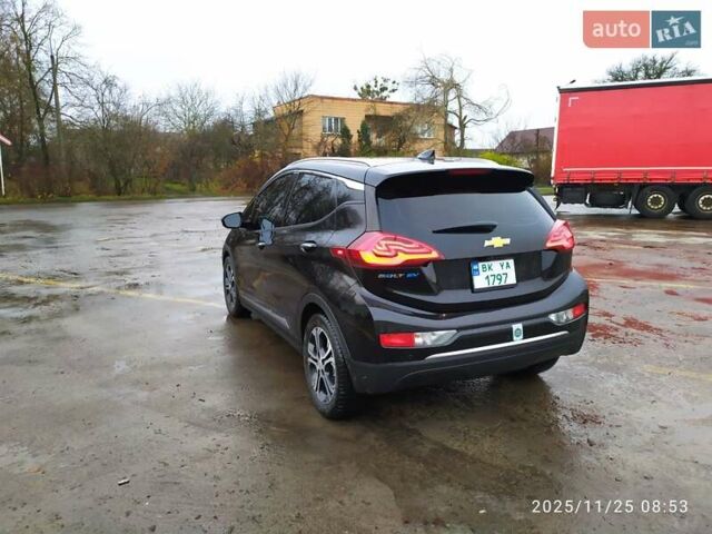 Черный Шевроле Bolt EV, объемом двигателя 0 л и пробегом 93 тыс. км за 14100 $, фото 55 на Automoto.ua