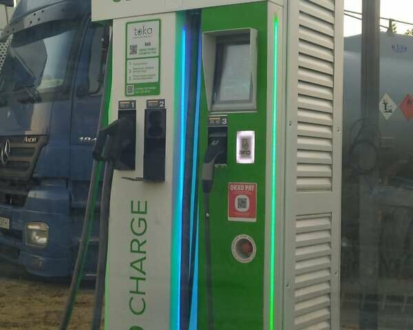 Черный Шевроле Bolt EV, объемом двигателя 0 л и пробегом 93 тыс. км за 14100 $, фото 47 на Automoto.ua