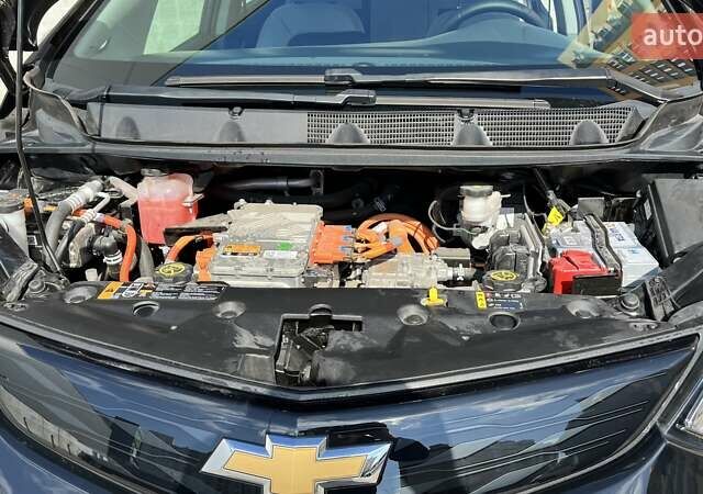 Черный Шевроле Bolt EV, объемом двигателя 0 л и пробегом 75 тыс. км за 14200 $, фото 37 на Automoto.ua