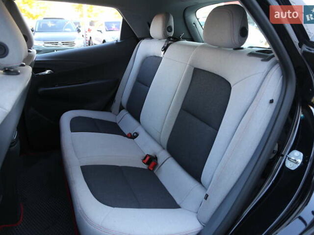 Черный Шевроле Bolt EV, объемом двигателя 0 л и пробегом 112 тыс. км за 14500 $, фото 7 на Automoto.ua