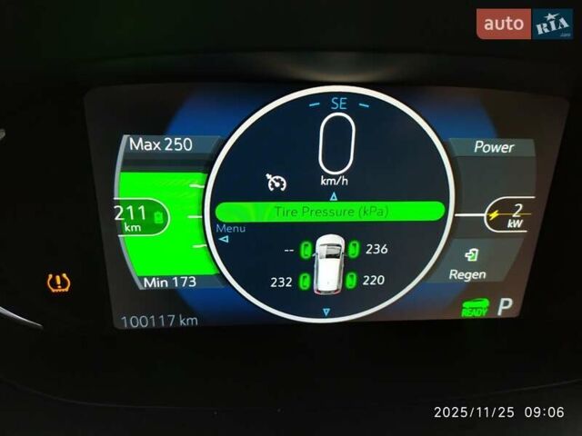 Черный Шевроле Bolt EV, объемом двигателя 0 л и пробегом 93 тыс. км за 14100 $, фото 22 на Automoto.ua