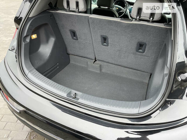 Черный Шевроле Bolt EV, объемом двигателя 0 л и пробегом 94 тыс. км за 21900 $, фото 19 на Automoto.ua
