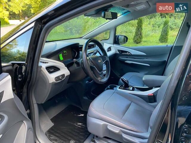 Черный Шевроле Bolt EV, объемом двигателя 0 л и пробегом 75 тыс. км за 15800 $, фото 34 на Automoto.ua