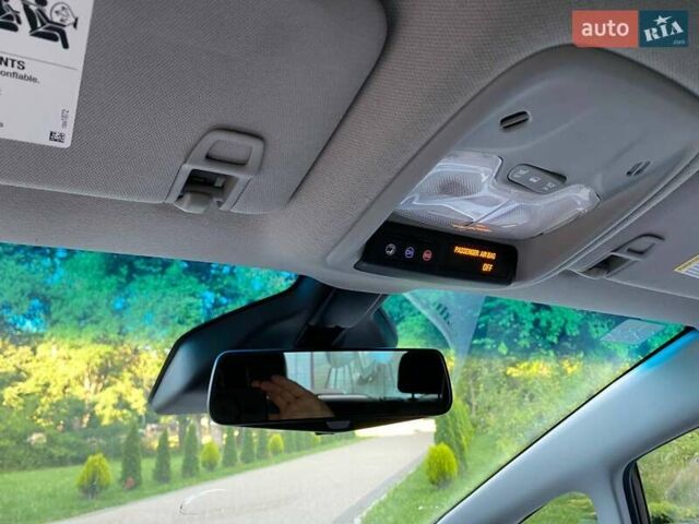 Черный Шевроле Bolt EV, объемом двигателя 0 л и пробегом 75 тыс. км за 15800 $, фото 24 на Automoto.ua