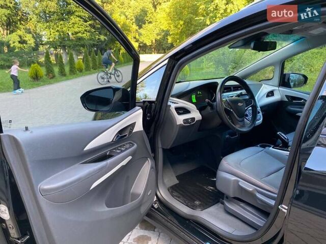 Черный Шевроле Bolt EV, объемом двигателя 0 л и пробегом 75 тыс. км за 15800 $, фото 35 на Automoto.ua