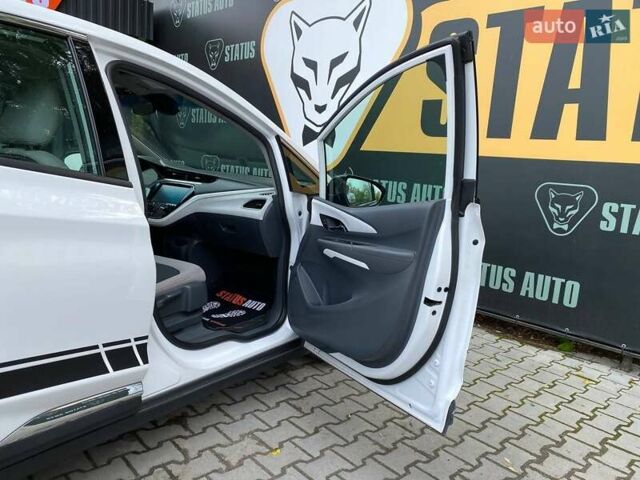 Чорний Шевроле Bolt EV, об'ємом двигуна 3 л та пробігом 78 тис. км за 16300 $, фото 31 на Automoto.ua
