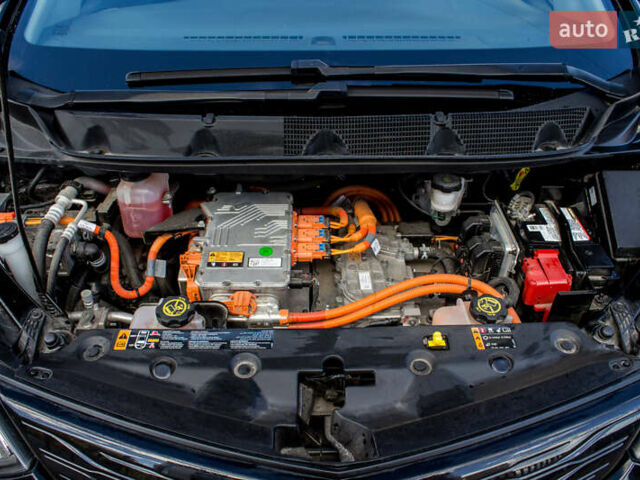 Черный Шевроле Bolt EV, объемом двигателя 0 л и пробегом 84 тыс. км за 18900 $, фото 5 на Automoto.ua