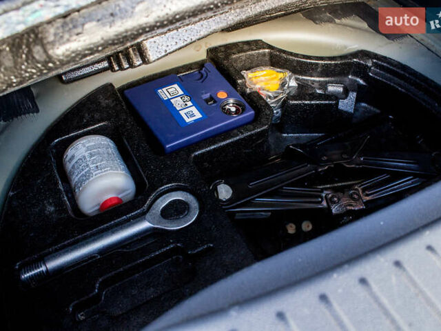 Черный Шевроле Bolt EV, объемом двигателя 0 л и пробегом 85 тыс. км за 17200 $, фото 17 на Automoto.ua